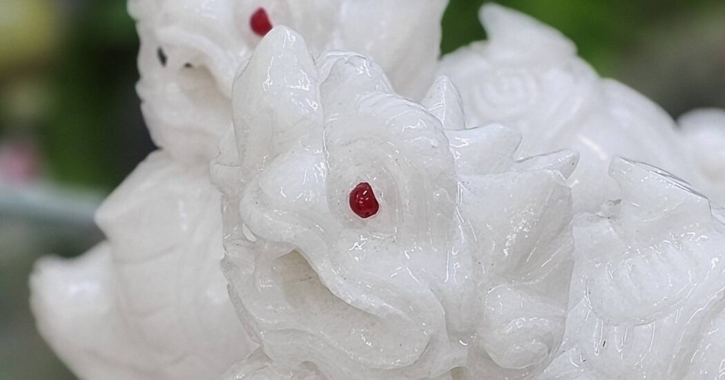 VÒNG NGỌC VIỆT