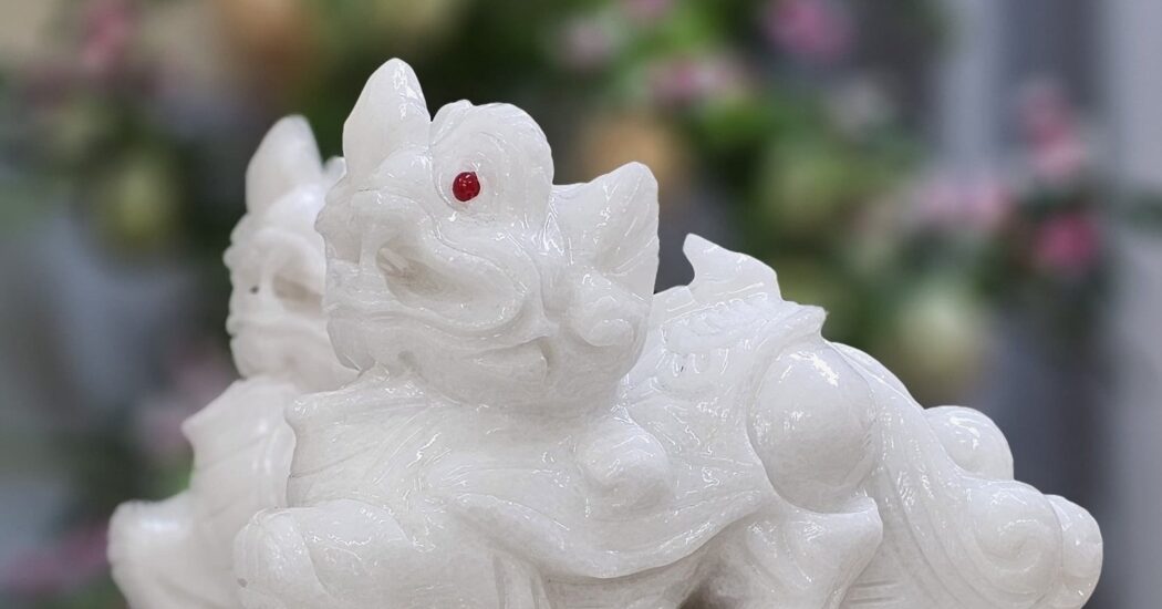VÒNG NGỌC VIỆT