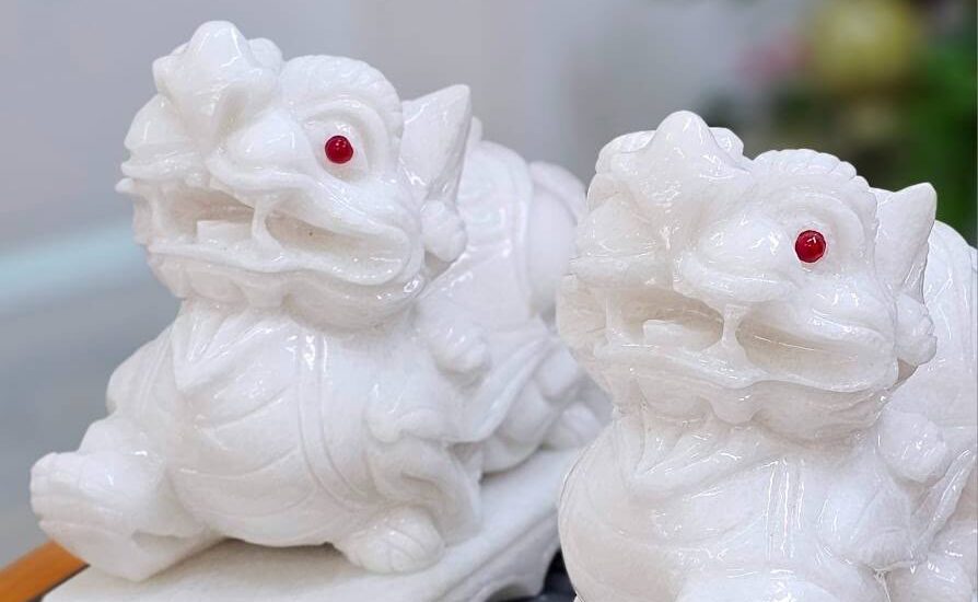 VÒNG NGỌC VIỆT