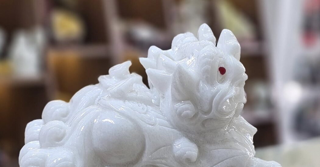 VÒNG NGỌC VIỆT